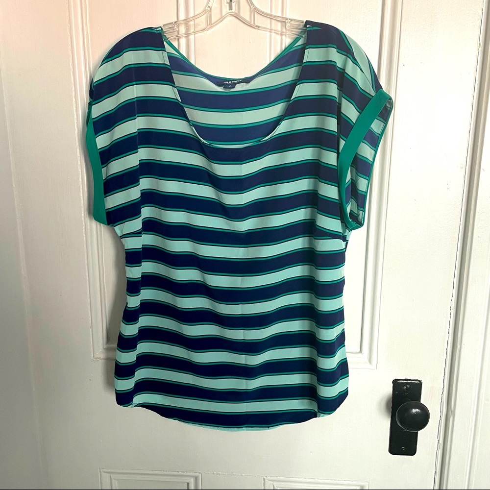 Old navy striped top size Large